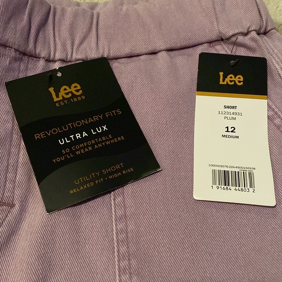 High Rise Shorts - Picture 2 of 3